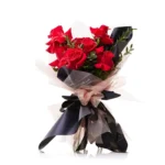 Композиция из 15 Премиум роз с фисташкой